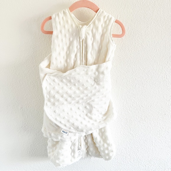 Halo Sleep Sack Swaddle Plushy Dot Wearable Blanket - Picture 1 of 3